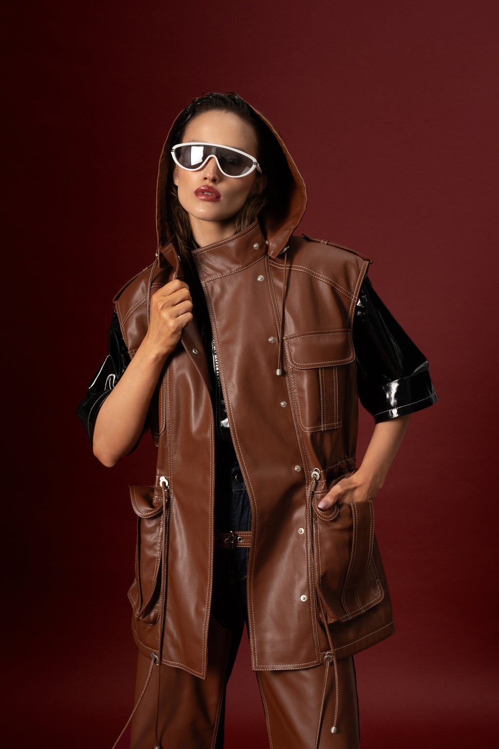 "Kulisa" eco-leather vest